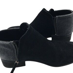 Toms Two Tone Black Suede Grey Herringbone Zip Up Ankle Booties size 8.5